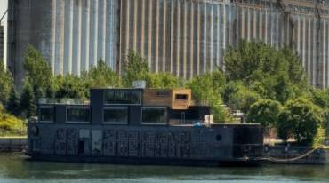 Ooh La La! A floating spa in downtown Montreal